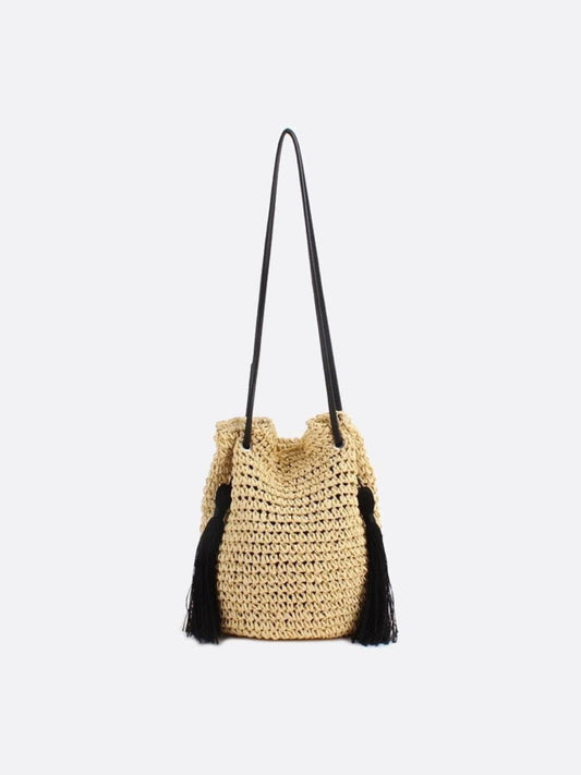 Bolso Tipo Saco de Paja con Cordón y Flecos