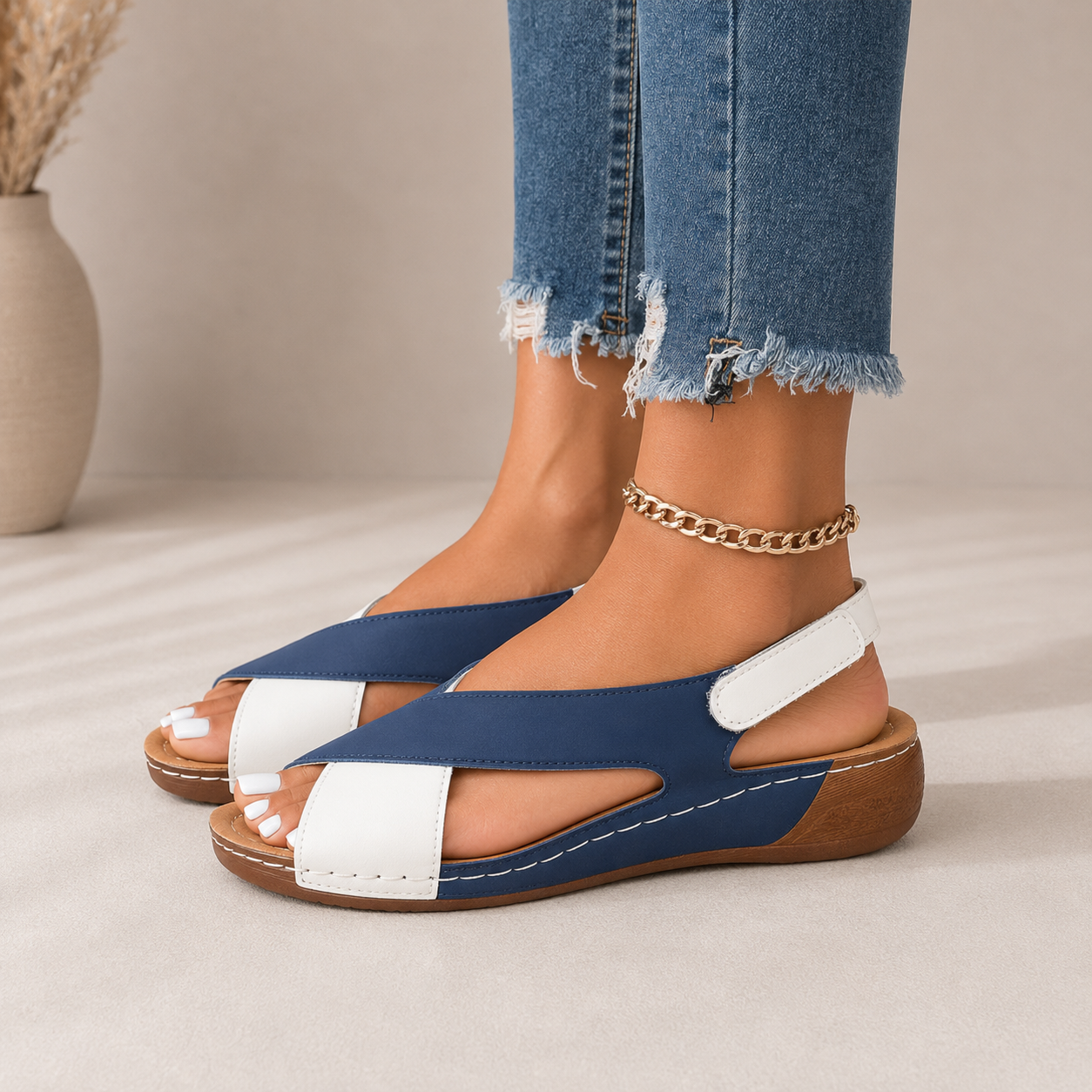 Sandalia de mujer casual de verano con correa trasera y suela ligera Ariel