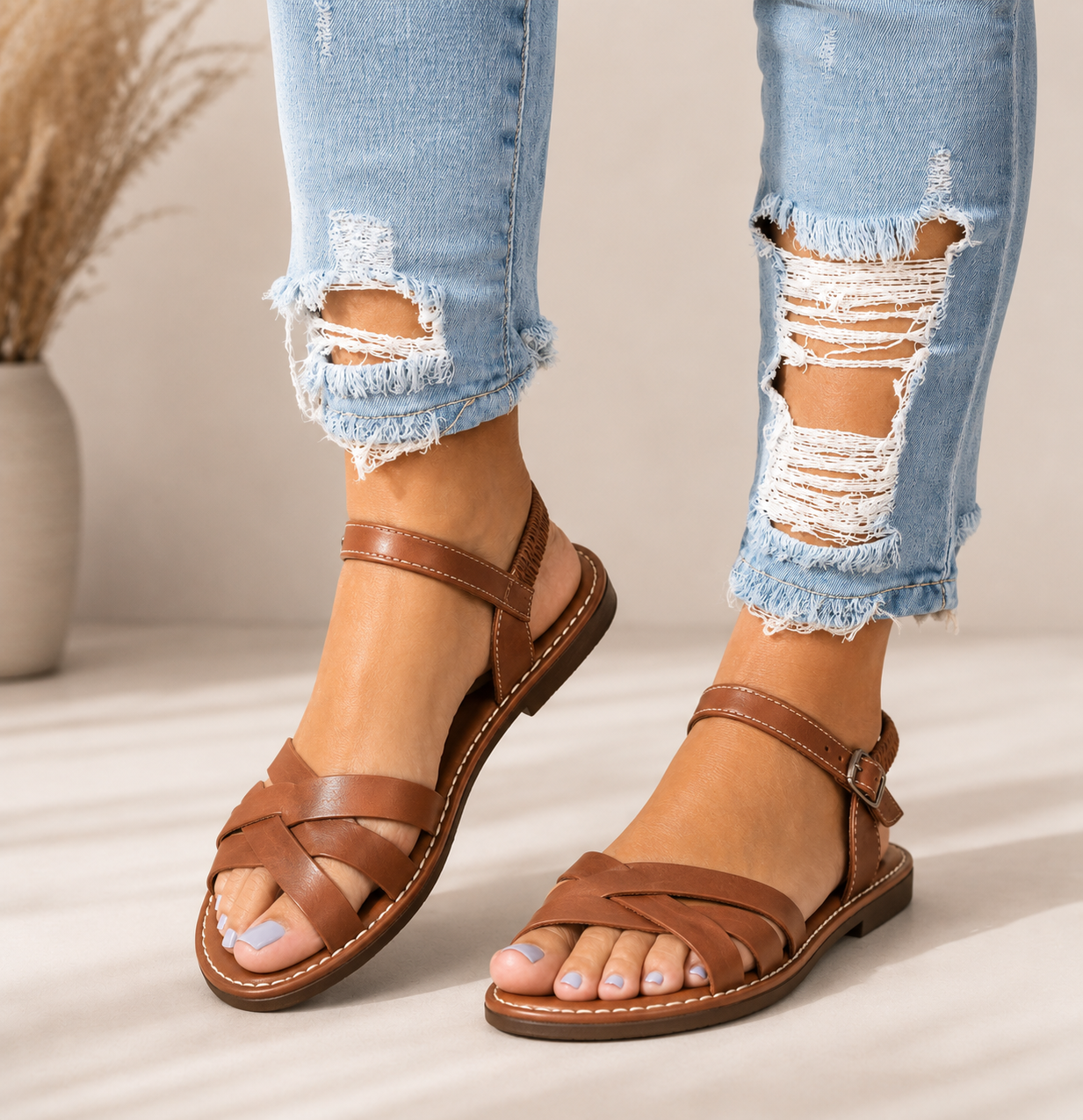 Sandalias planas de mujer con tiras cruzadas - Gema
