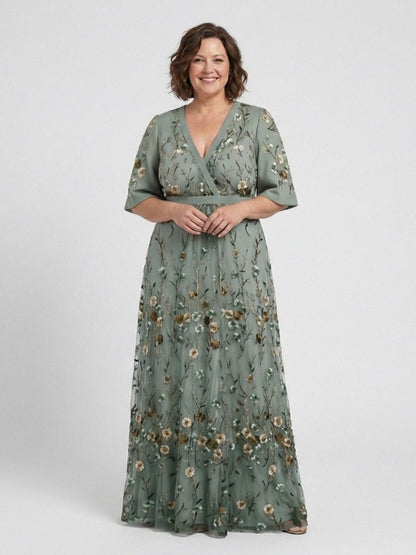 Evadne - Vestido largo con cuello en V bordado