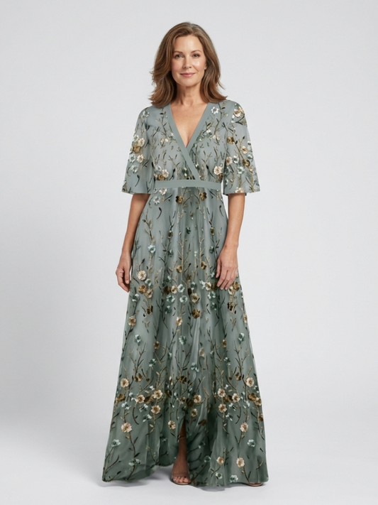 Evadne - Vestido largo con cuello en V bordado